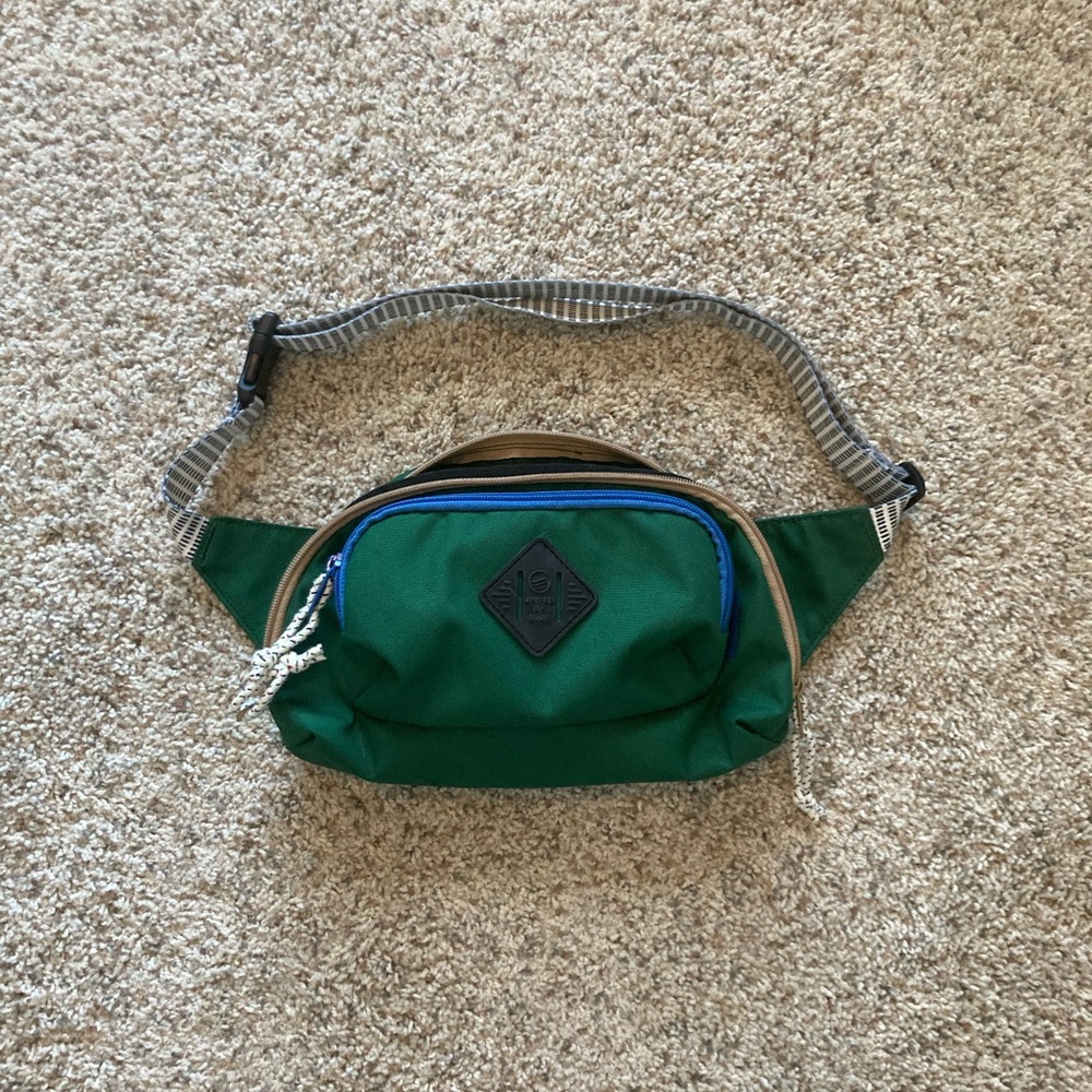 United by Blue (R)evolution 3L Fanny Pack